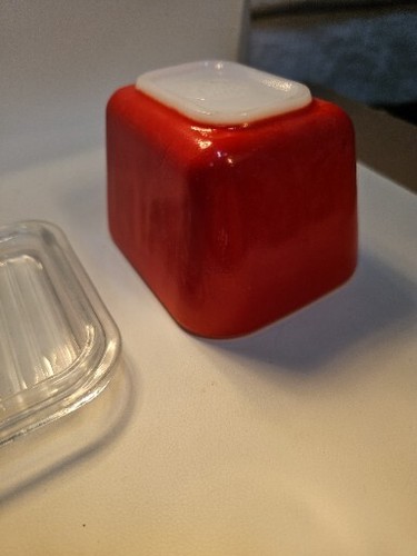 50ies Pyrex Small Red Refrigerator Dish With Lid Number 501 - Picture 5 of 7