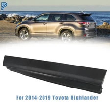 Right Side For Toyota Highlander 2014-2019 Front Door Rocker Panel Molding Trim