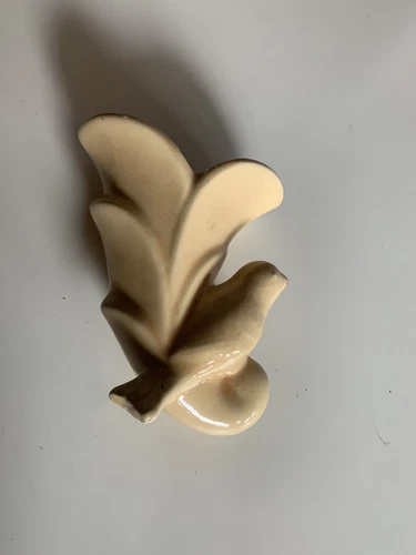 Vintage Shawnee Pottery Wall Pocket Bird And Cornucopia Yellow Super Cute!!!