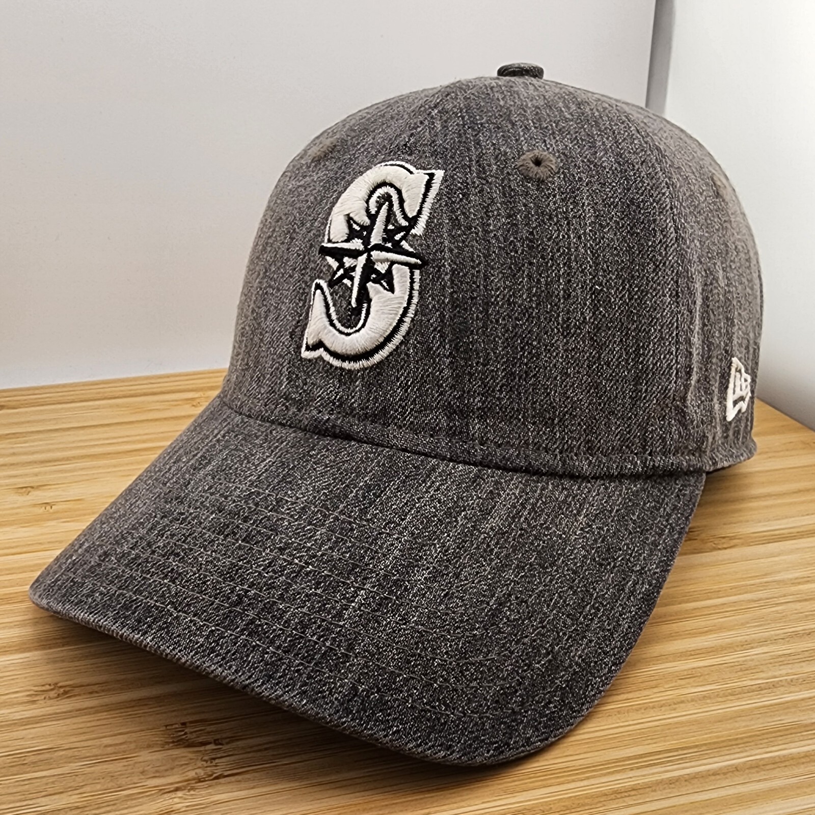 Seattle Mariners x Levis Collab Hat, Faded Black Denim, New Era, Strapback