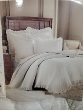 Levtex Home Sandwashed Reversible King Quilt in Ivory