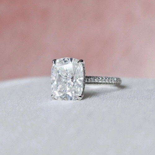 4.86 TCW Elongated Cushion Cut Hidden Halo Engagement Ring Solid 14K White Gold - 第 3/7 張圖片