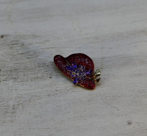 Hat Shaped Brooch Pin - Shiny Enamel with Rhinestones - Picture 5 of 6