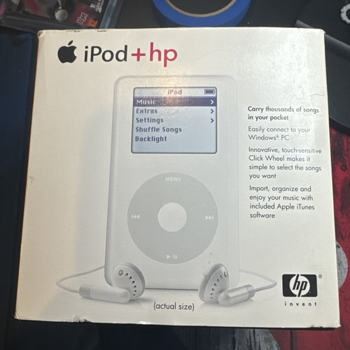 Apple + HP Invent iPod Classic 4th Generation 20GB MP103 (PE436A) v3.0.1 White - Picture 5 of 6