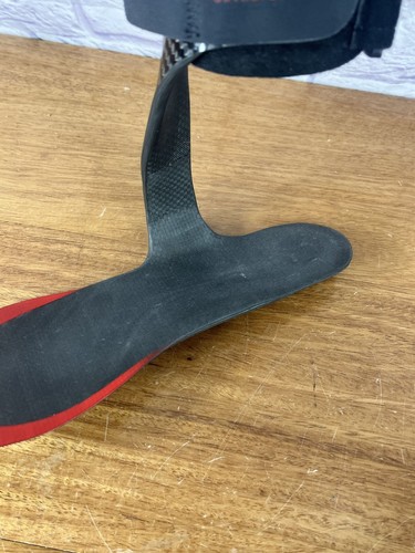 THRIVE ORTHOPÄDICS Kohlefaser Sprunggelenk Fußorthese Drop Brace rechter Fuß klein - Bild 10 von 16