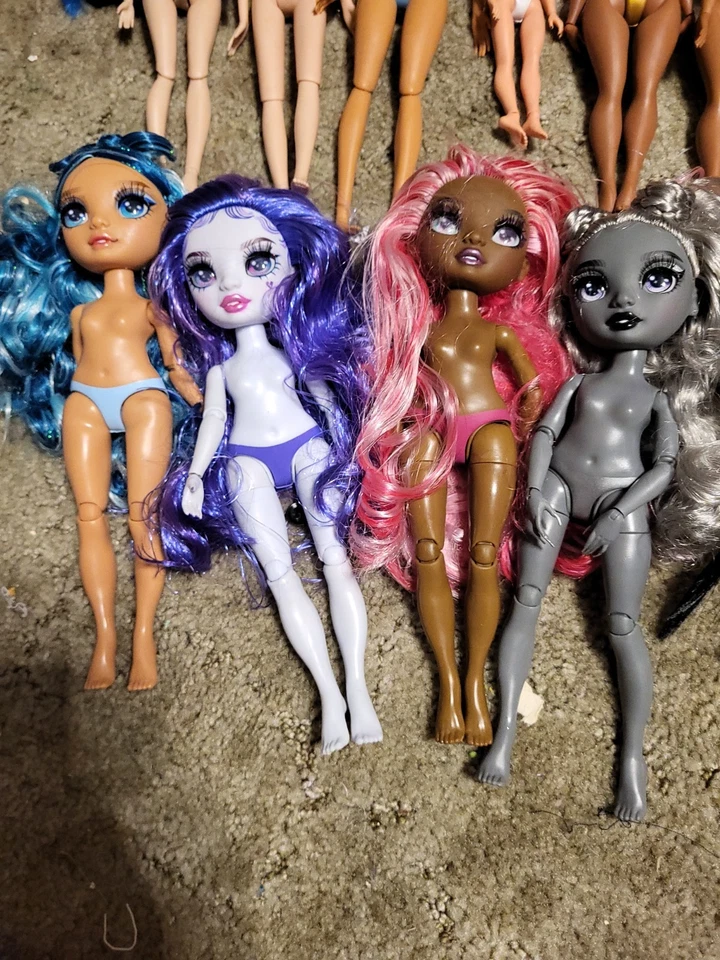 Lote de 14 muñecas desnudas para personalización (LOL OMG, LOL TWEENS, BRATZ, BARBIE, RH) Foto 2 de 4