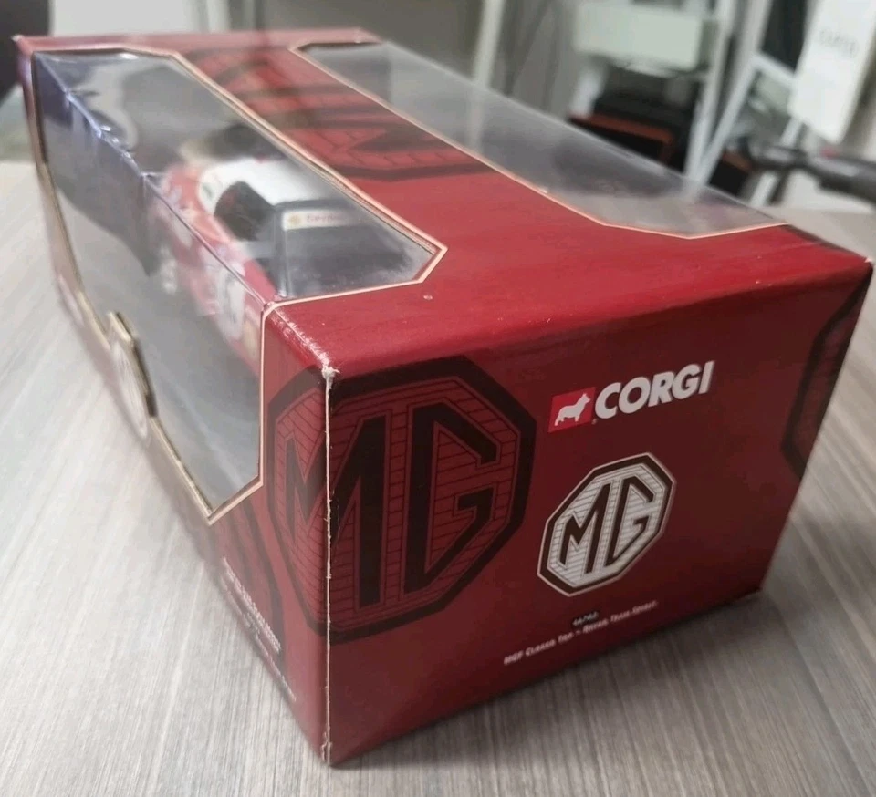 Corgi 46703 1/18 Scale MGF Closed Top Rover Team Spirit Ltd Edition No. 0001 NEW - Image 3 of 4