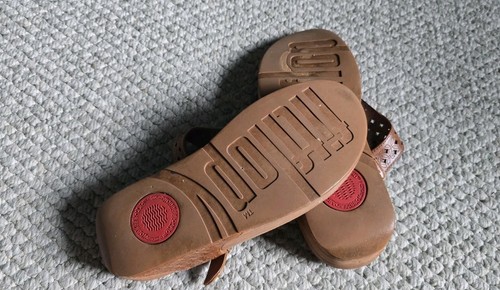 Fitflop The Skinny Leather Latticed Brown Thong Toe Post Sandals Women’s Size 7 - Picture 4 of 6