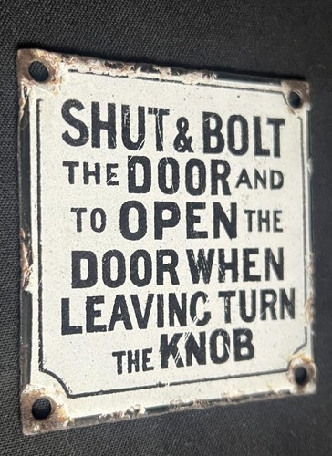 SHUT & BOLT DOOR LOCK PLATE VINTAGE ENAMEL SIGN GARAGE REST ROOM TOILET PLAQUE - Picture 2 of 8