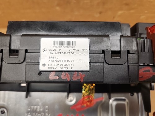 🏁  07-13 Mercedes W221 S550 CL550 Front Under Hood Fuse Box Module Assembly#244 - Bild 5 von 12