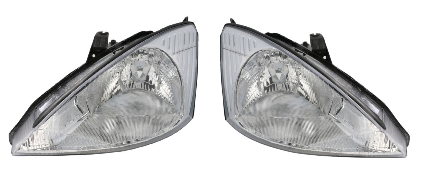 Phare avant Ford Focus 98-01 pour remplacer des optiques jaunis et reussir le controle technique