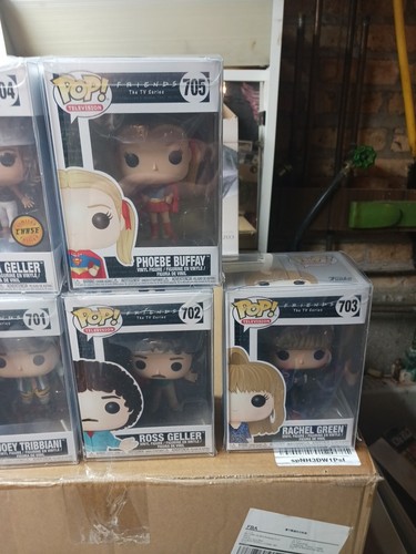 Funko Pop TV Series Friends 700 Series 7 PCs Set New - Picture 3 of 24