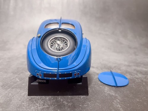 AUTOart 1/18 Bugatti Type 57SC Atlantic 1938 Blue Wire Wheels Signature JAPAN - Picture 5 of 8