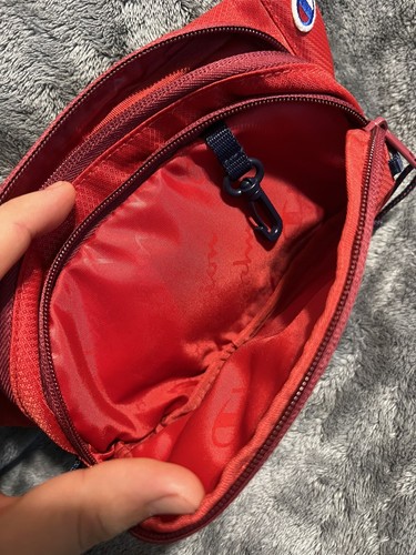 Champion USA Red Crossbody Fannypack Bag - Picture 3 of 6