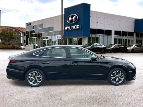2023 Hyundai Sonata SEL - Picture 6 of 12