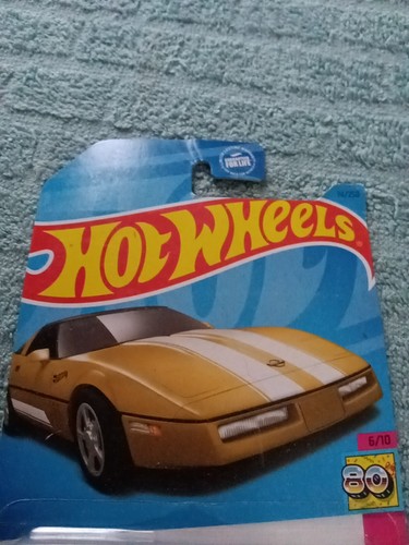 Hot Wheels '84 Corvette Gold 74/250 - 2023 HW: The '80s 6/10 #395 - Picture 2 of 6