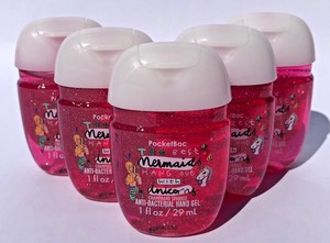 BATH-BODY-WORKS-BEST-MERMAID-HANG-OUT-WITH-UNICORNS-POCKETBAC-HAND-GEL-SANITIZER