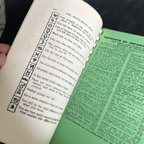 The White Magic Book -Mrs John Le Breton * Rare* SPIRAL 1970 - Foto 15 di 20
