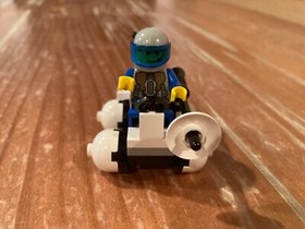 LEGO Life on Mars 7301 Rover Astronaut Space Car Vehicle 7309 1413
