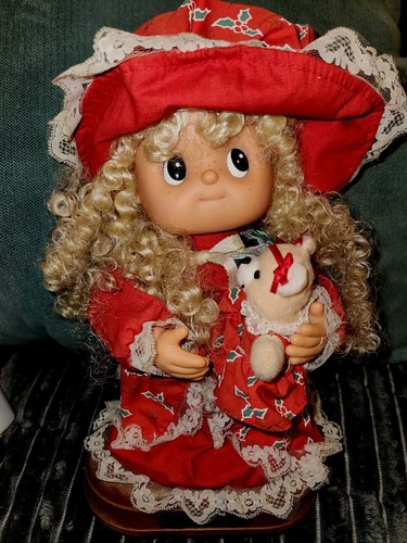MOTION-ETTES SMALL FRY TELCO 12" Animated MUSICAL CHRISTMAS CAROLS Girl W/bear - Picture 2 of 7