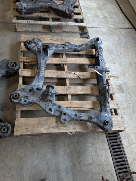 2001-2009 Toyota Highlander Front Engine Cradle Crossmember Assembly OEM Foto 3 de 4