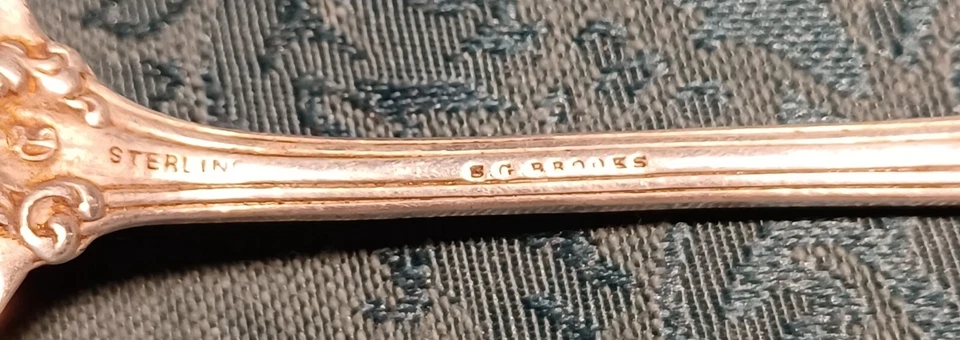 Cuchara de mermelada/conserva Madame Royale de Durgin Sterling-7 1/2" Foto 4 de 4