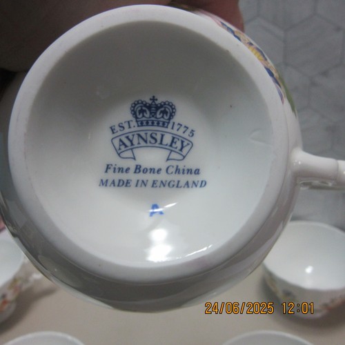Juego de 6 tazas de té con patas Aynsley Cottage Garden en forma de York porcelana de hueso de colección - Imagen 21 de 22