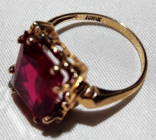Beautiful 10K Gold Prong Set Ruby Red Spinel Solitaire Size 6.75 Ring 3.4 Grams - Picture 9 of 15