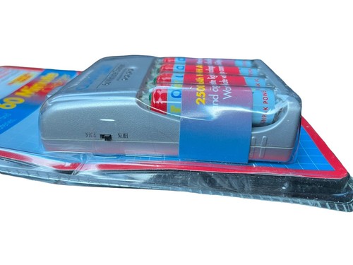 Quantaray By Sunpak 60 min Battery Charger Kit Home and Car Charger 4 Batteries - Picture 4 of 9