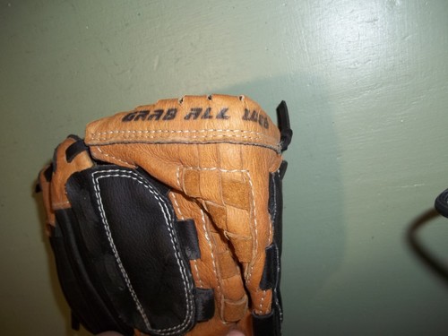 Easton Z-Flex ZFX9 Youth Tee T Ball Baseball Glove Tan Black Right Hand Throw 9" - Picture 4 of 6