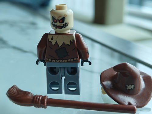 NEW DC Superheroes Scarecrow Custom Lego Minifigure Jonathan Crane Batman 70913 - Picture 4 of 4