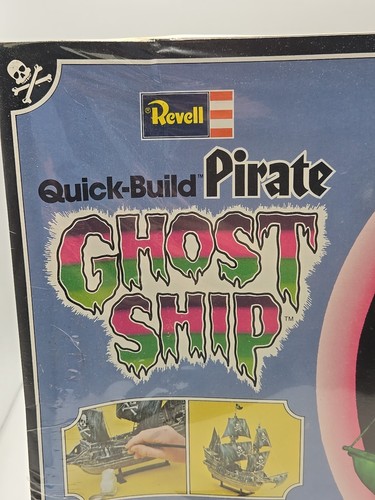 Vintage 1978 Revell Pirate Ghost Ship H-519 Model Kit Glows in Dark - Picture 3 of 9