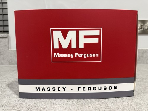 Universal Hobbies - Massey Ferguson 760 Combine - UH6329 - 1:32 Scale - Mint/New - Picture 6 of 9