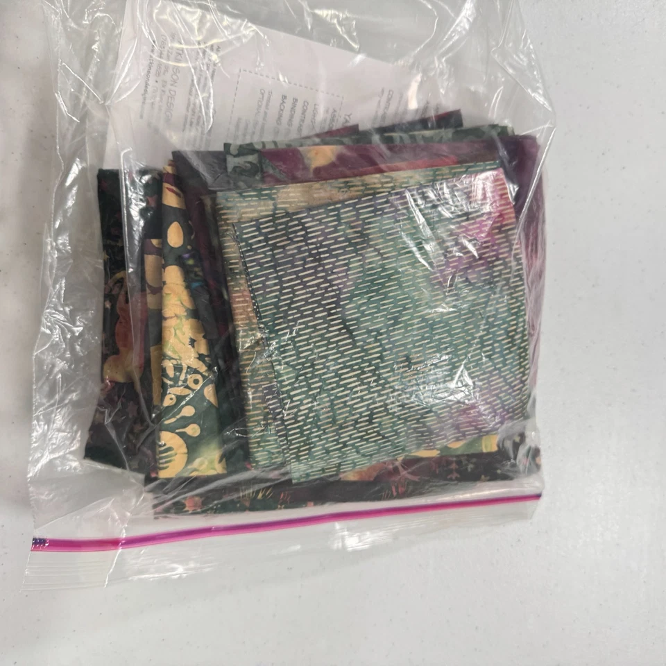 pearls and pinwheels quilt kit fabric bundle fat quarter batik tie dye green - Image 4 of 4