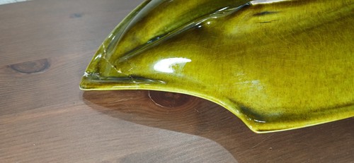 14x8 vintage Mid-Century Modern glazed ceramic leaf ashtray  - Picture 9 of 18