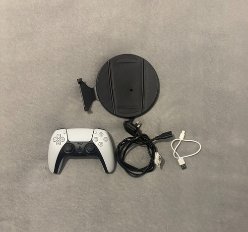 Sony PlayStation 5 825 GB weiße Konsole - Bild 6 von 6