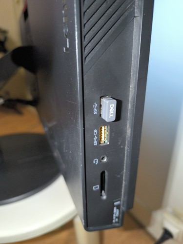 Lenovo M900z I5 6éme AIO All In One 23,8" FHD ,12 Go Ram 500Go Windows 11 - Photo 6/9