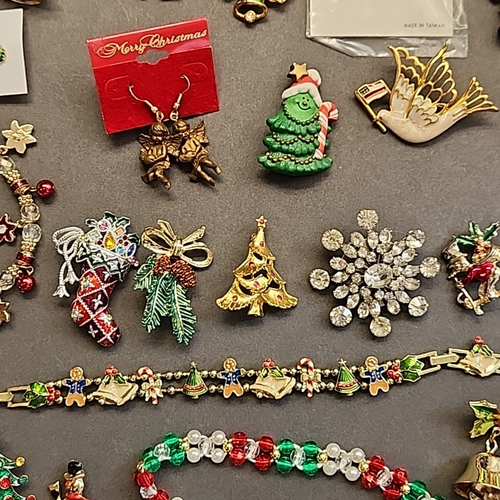 Lote de 125 Broches Pendientes Pulseras Árboles Joyas Navidad De Colección hasta Ahora - Imagen 10 de 24