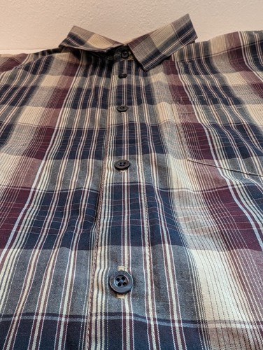 Volcom Men's Short Sleeve Button Up Plaid/Stripped Casual NWOT Shirt Size XL - Picture 9 of 17