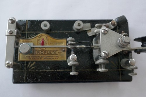 Vibroplex Telegraph Key No. 109199 - Picture 2 of 9