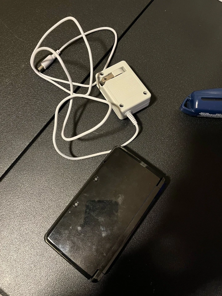 Modded Nuevo Sistema Portátil 3DS Negro con Cargador y Juego Foto 2 de 4