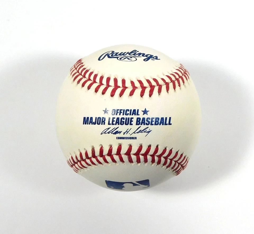 Vernon Wells Signed Official OMLB Baseball Auto - Image 2 of 2