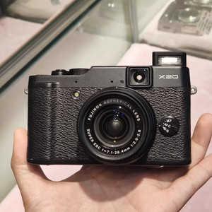 Fujifilm X20 おまけ付き Fujifilm X20 Review