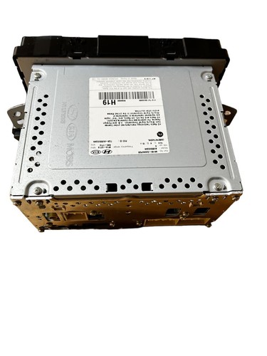 2019 HYUNDAI IONIQ GENUINE MULTIMEDIA RADIO STEREO HEAD UNIT 96160-G2050PGB OEM - Picture 2 of 18