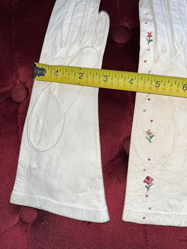 Gant Perrin 40er Jahre weiß mit Blumen bestickt Lederhandschuhe Vintage französisch - Bild 6 von 8