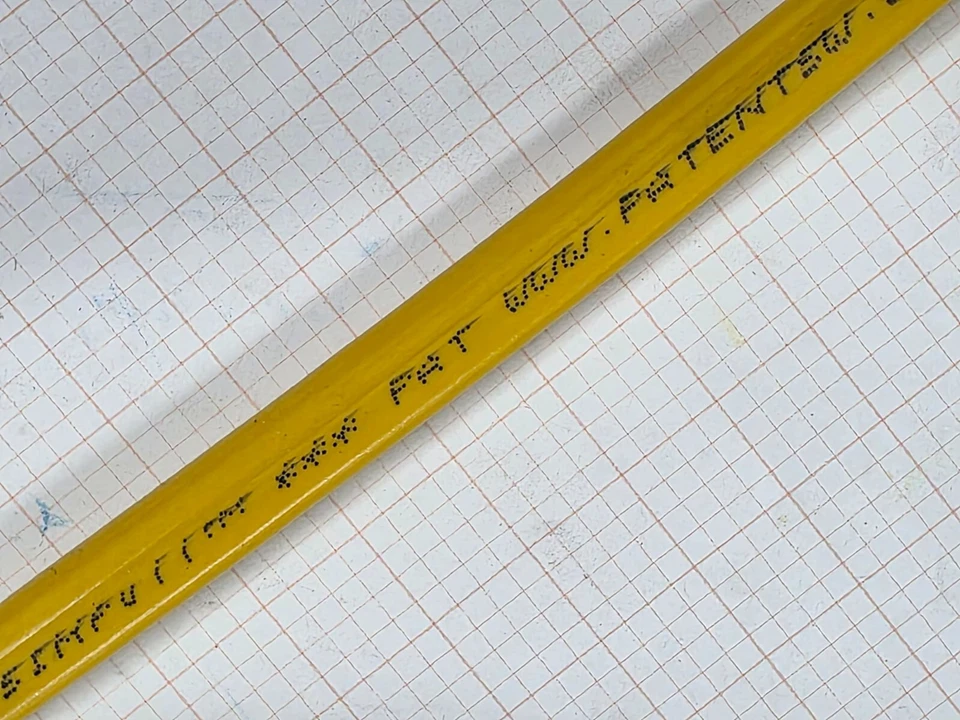 Southwire 12-2 Romex 12/2C con cable de cable de construcción residencial terrestre casi nuevo-B/50 pies Foto 2 de 4