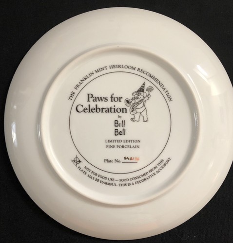 Plato de porcelana fina de 8" Paws for Celebration Bill Bell Franklin como nuevo - Imagen 3 de 5