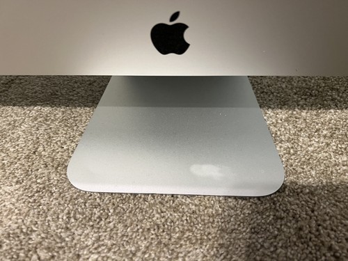 Apple iMac with 21.5in Intel Core I5 1.6ghz 8gb Memory 1tb Hard Drive- Silver - Picture 7 of 8