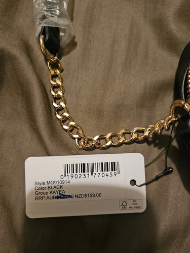 Guess Handbag - Picture 5 of 11