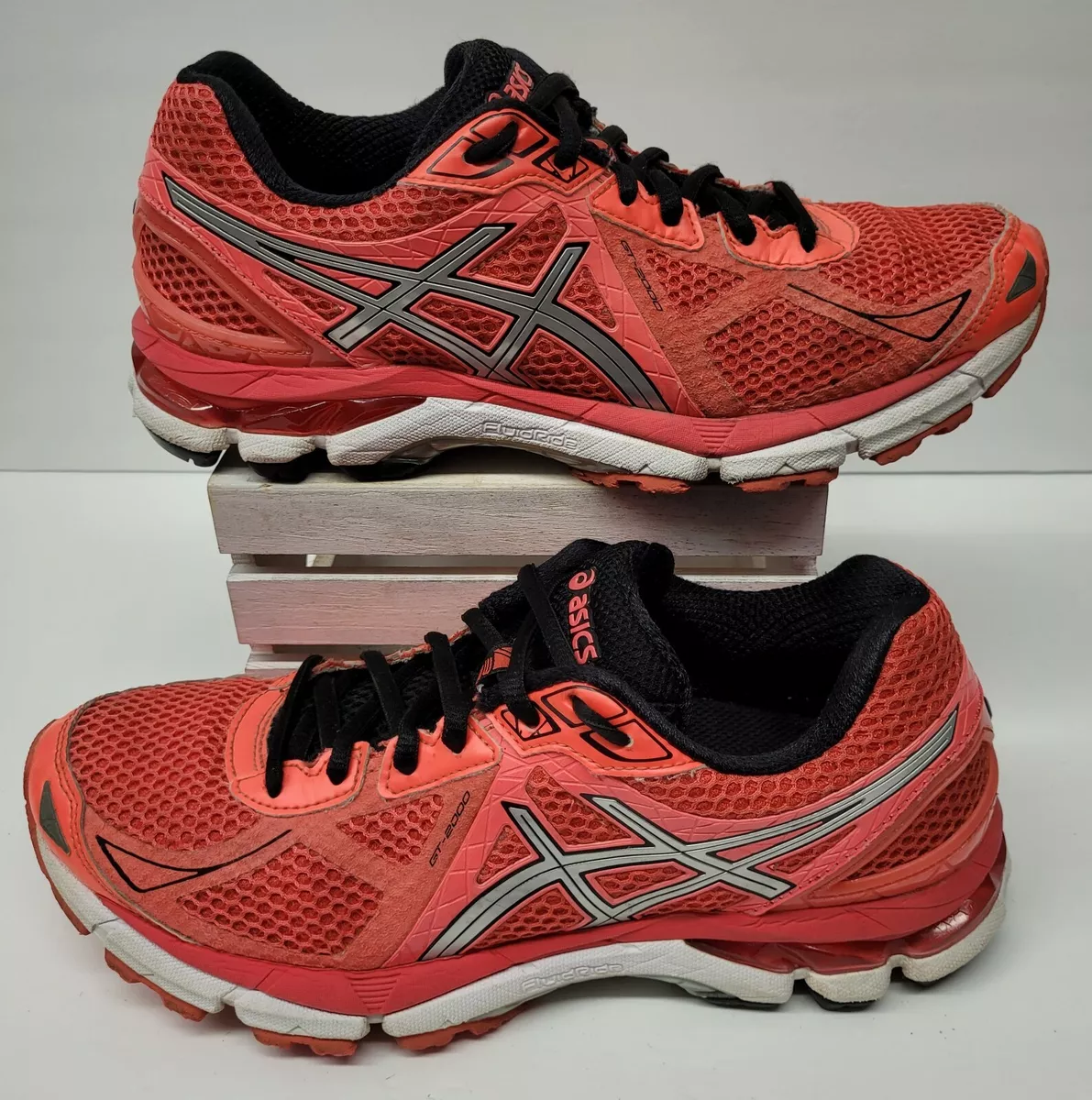 Asics gt 2000 top 3 women's size 8.5